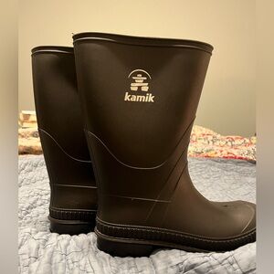 NWOB KAMIK Rain boots Size 6